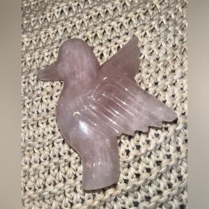 rose quartz dove carving